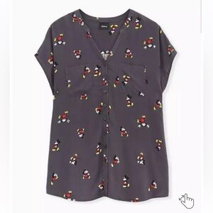 Torrid size 00x 10 M/L Disney Mickey Mouse in Action Grey Challis Dolman Top